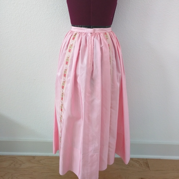Vintage 1950s pink full skirt - Picture 3 of 9